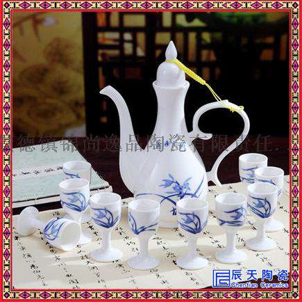 景德镇陶瓷酒壶中式青花瓷酒具传统倒酒壶酒杯白酒具套装