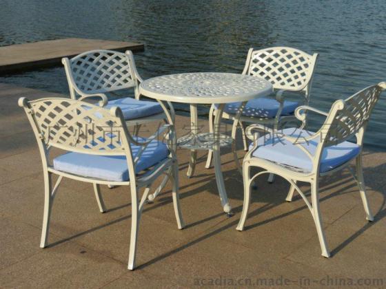 供应铸铝花园家具/铸铝餐桌椅/露台阳台休闲桌椅（ALT-7284）
