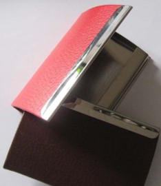 香港高档名片盒厂家直销不锈钢名片盒定做皮质名片盒
