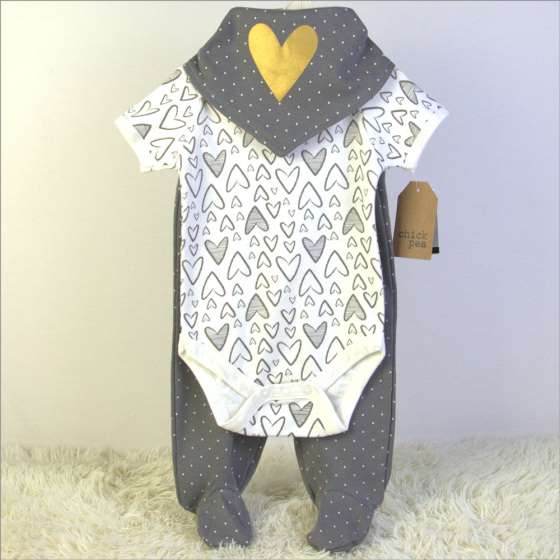 baby clothing set 3pc 婴儿纯棉外贸套装三角巾哈衣长裤三件套