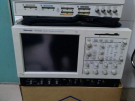 泰克TDS5104示波器  回收仪器仪表