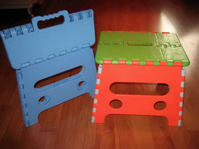 塑料折叠凳子（YJ929）
