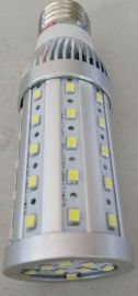 8W LED 金属玉米灯