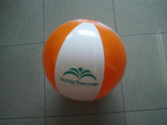 深圳厂家生产充气沙滩球